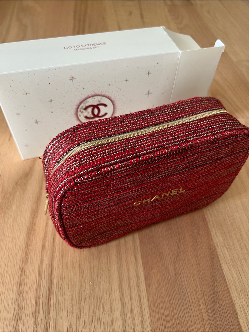 Chanel Go To Extremes Mascara Gift Set - Picture 6 of 8